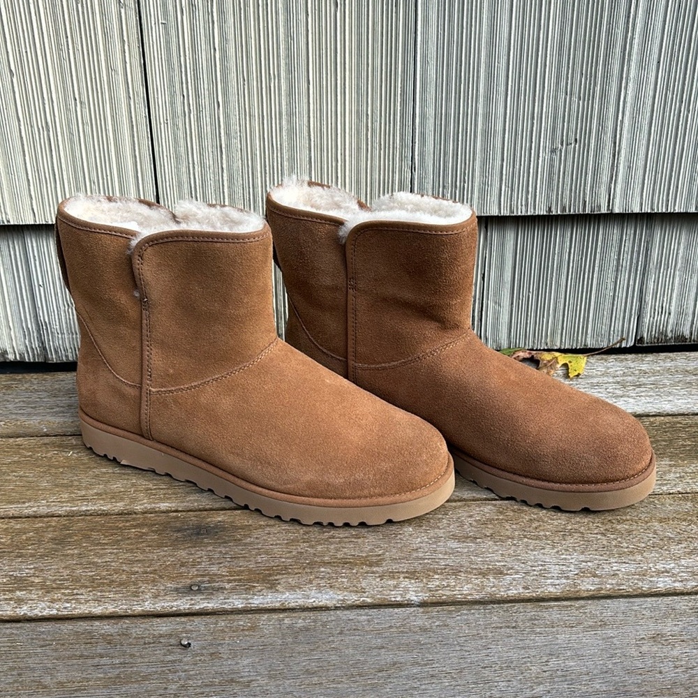 Brand New UGGS